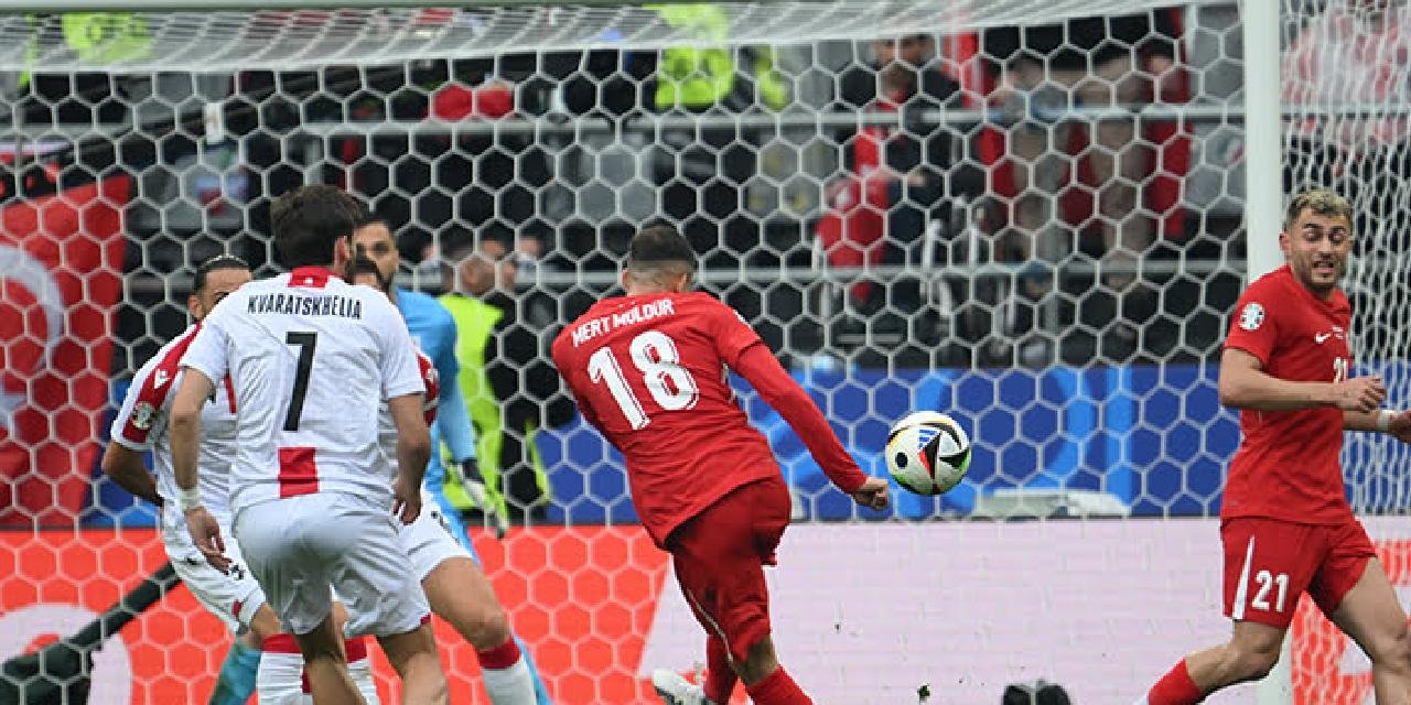 Türkiye, Avrupa Şampiyonası'nda ilk maçında galibiyetle başladı