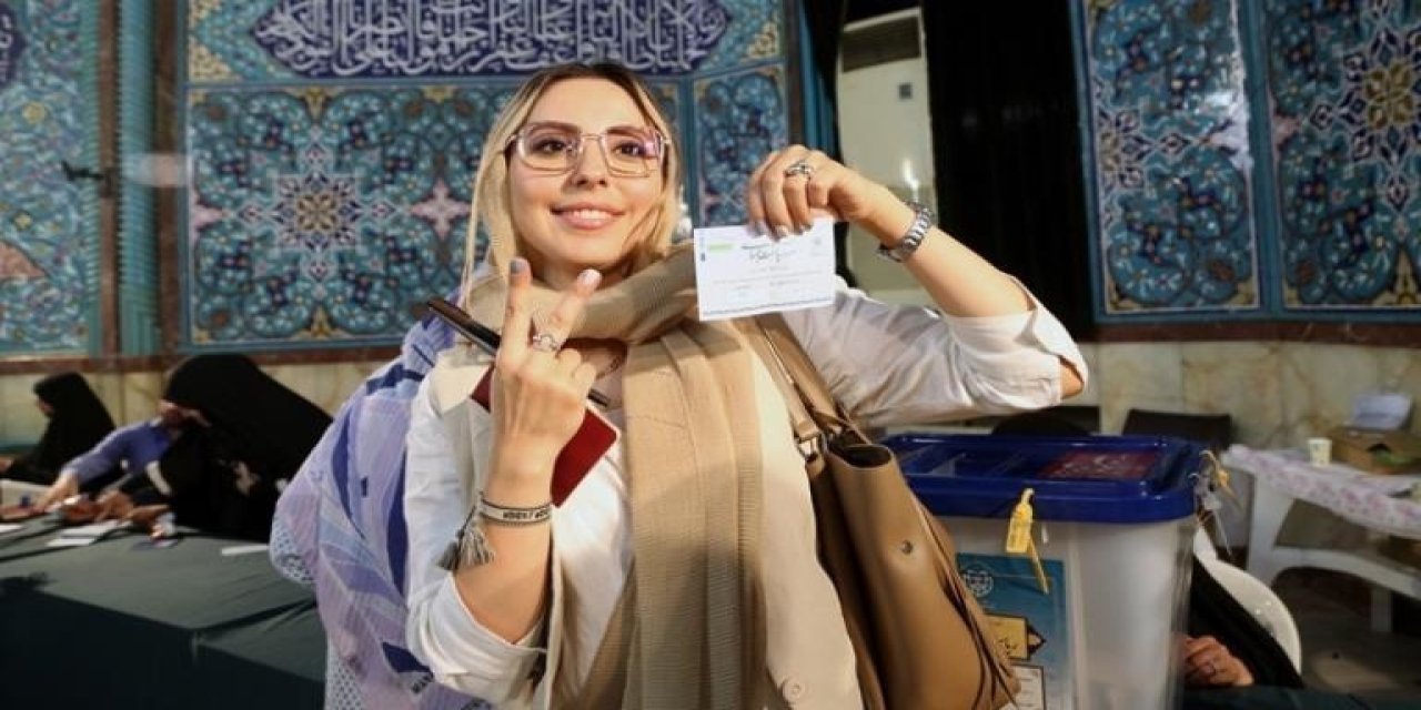 İran'da cumhurbaşkanı seçimleri ikinci tura kaldı